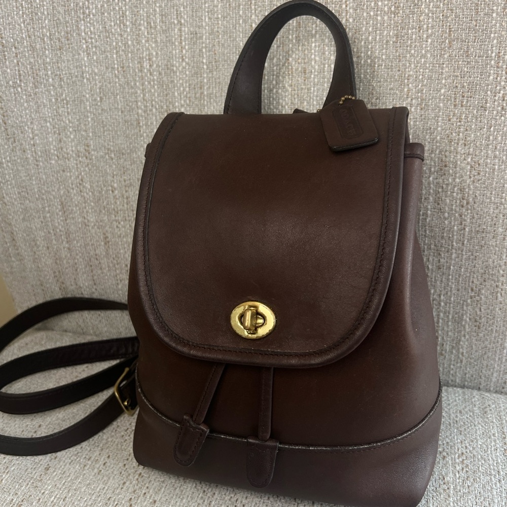 Coach Vintage Day Pack Mahogany Brown 9960 Leather with hang tag
